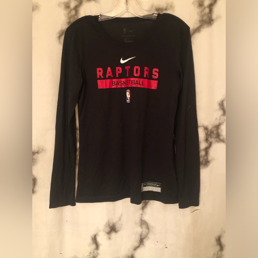 NIKE Raptors Black Long-Sleeve Basketball T-Shirt with Red Raptors Logo M
